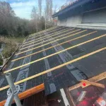 Pose d'un écran de sous toiture